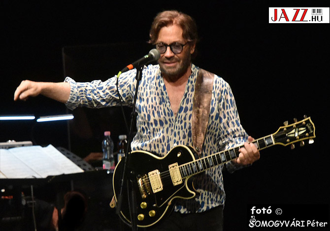 Al Di Meola - Mike Stern Band