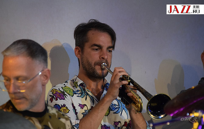 Budapest Jazz Orchestra - Weather Report tribute