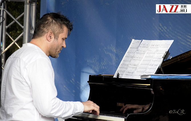 Művészetek Völgye jazz-arcai – egy nap, három udvar, számtalan koncert