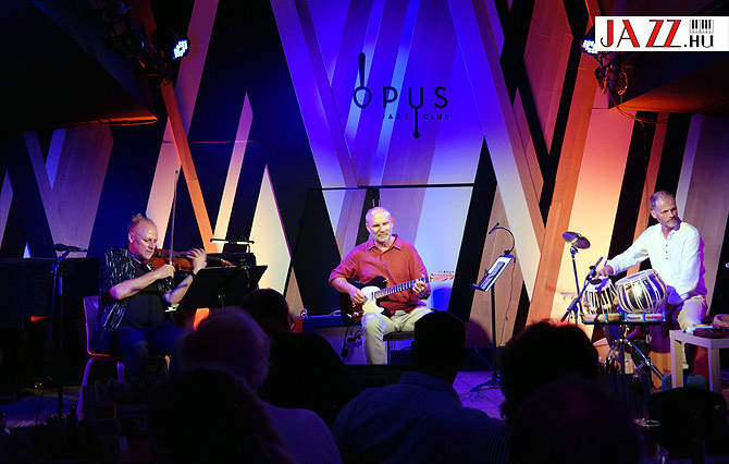 Határtalanul: jazz és India – Egy koncert az Opusban