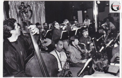 A Charles Mingus Orchestra fellépése számtalan jazztörténeti esemény színhelyén, az amszterdami Concertgebouw színpadán