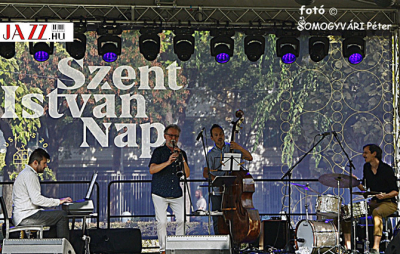 TŰZIJÁTÉK NAPSÜTÉSBEN