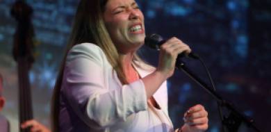 A jazzéneklés csúcsa: a „Vocalese” – Kanizsa Gina a BJC színpadán