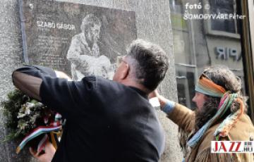 SZABÓ GÁBOR EMLÉKTÁBLA  AVATÓJA