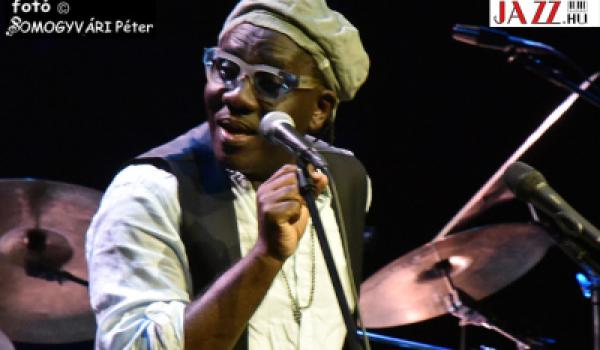 ÖRÖMÜNNEP MEGLEPETÉSEK NÉLKÜL